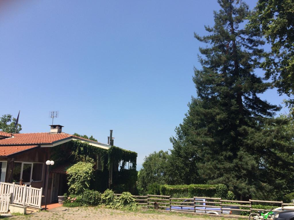 Fattoria Sequoia Bed & Breakfast Castagneto Po Luaran gambar